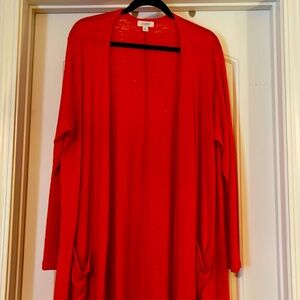 XL SARAH - Lularoe - small hole, see photo